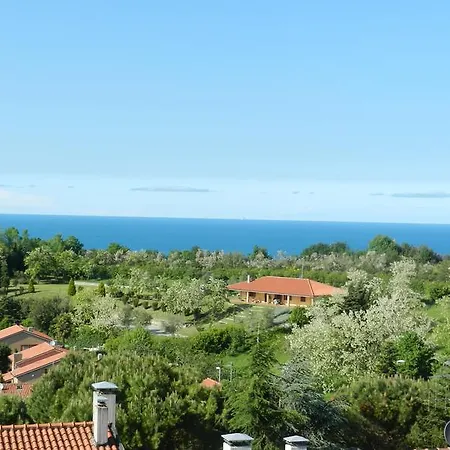 Διαμέρισμα Collemare Πέζαρο